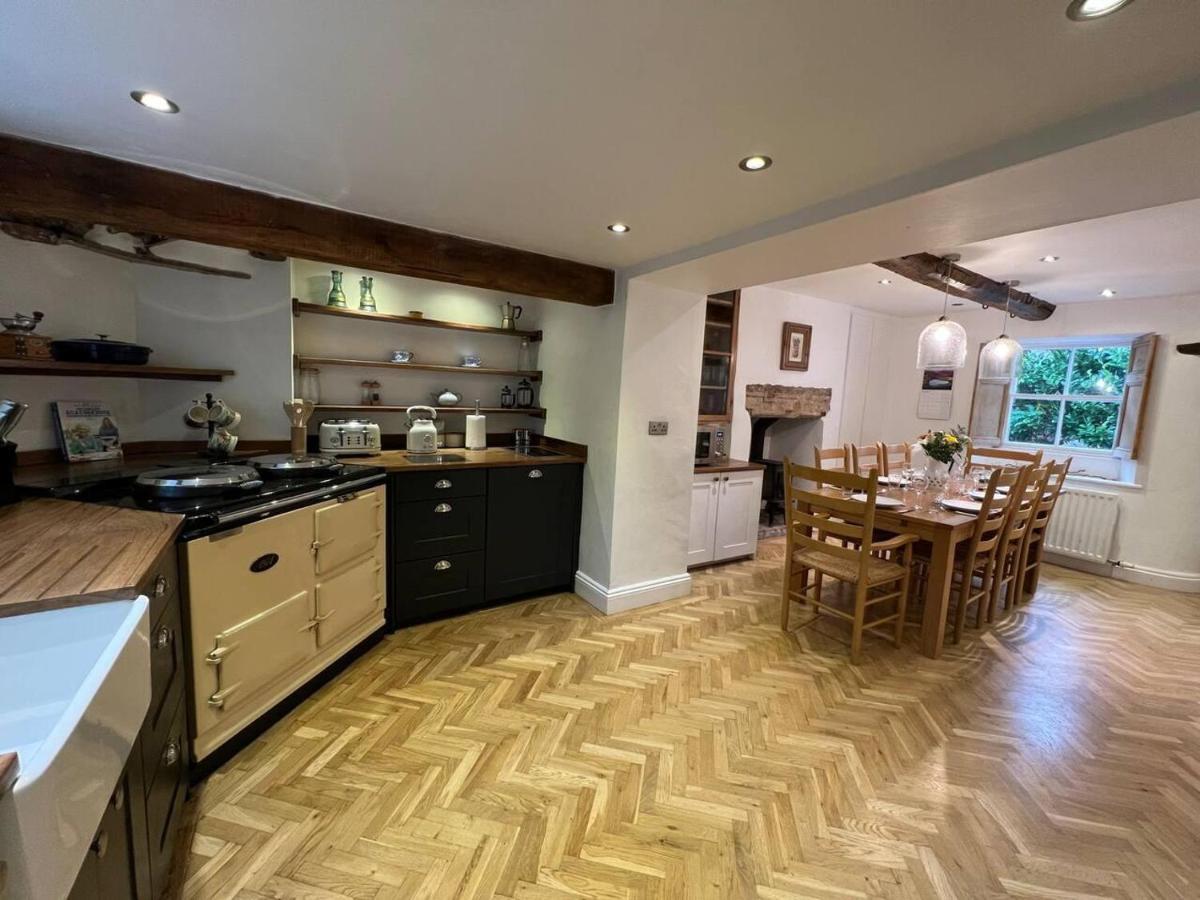 Stunning 4-Bed Grade II House In The Lake District Wigton Eksteriør billede